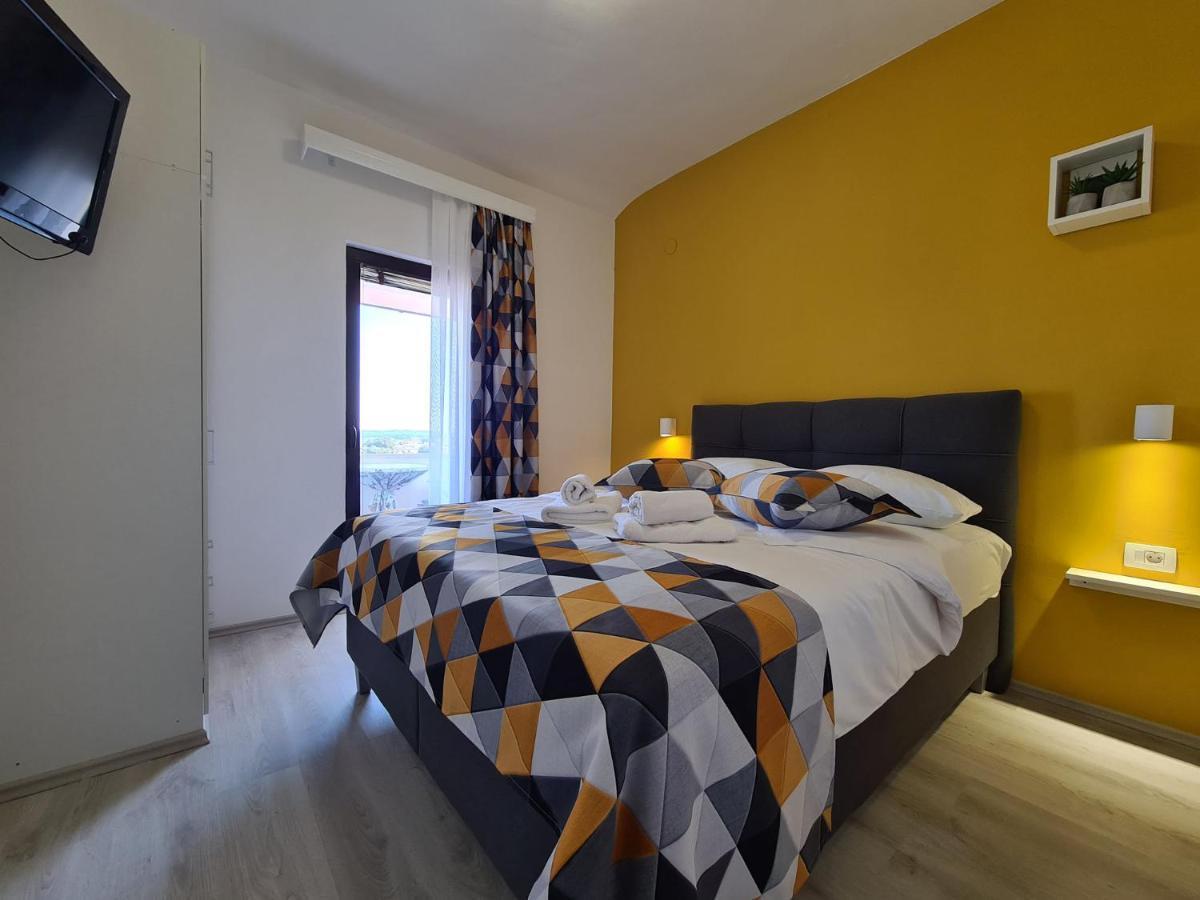 Apartments Slavko 1179 Banjole Ngoại thất bức ảnh